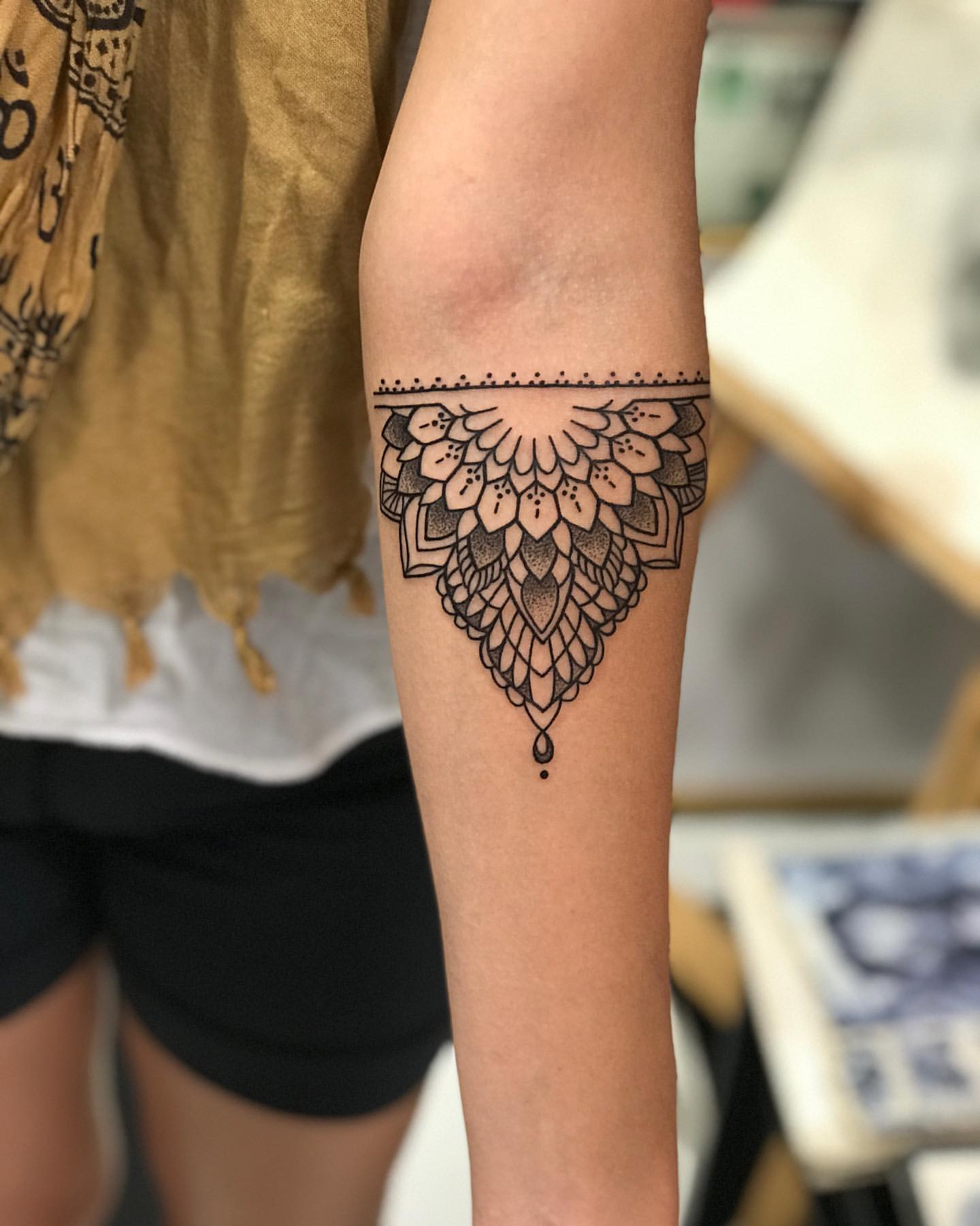 Henna Black mandala Traditional Temporary Tattoo – Simply Inked
